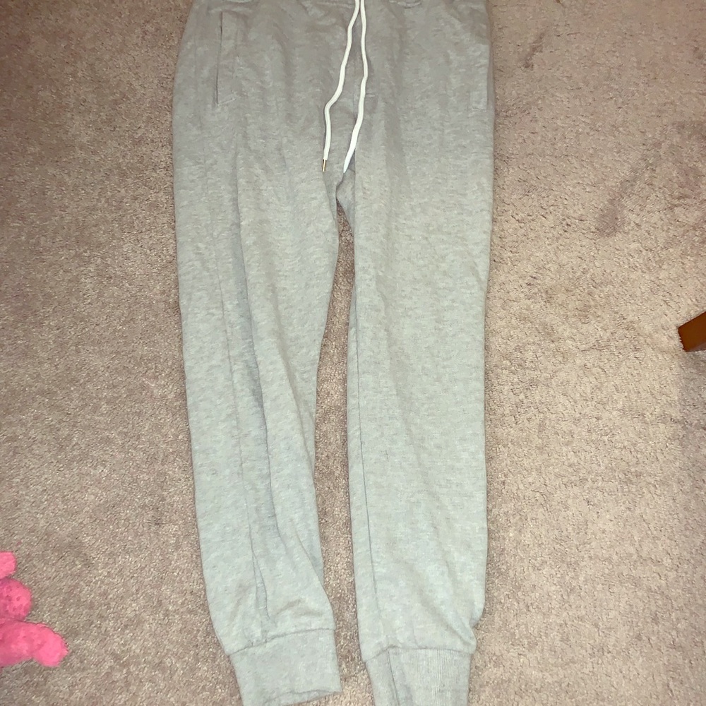 Light Grey Forever 21 Men’s Jogger Sweats Medium